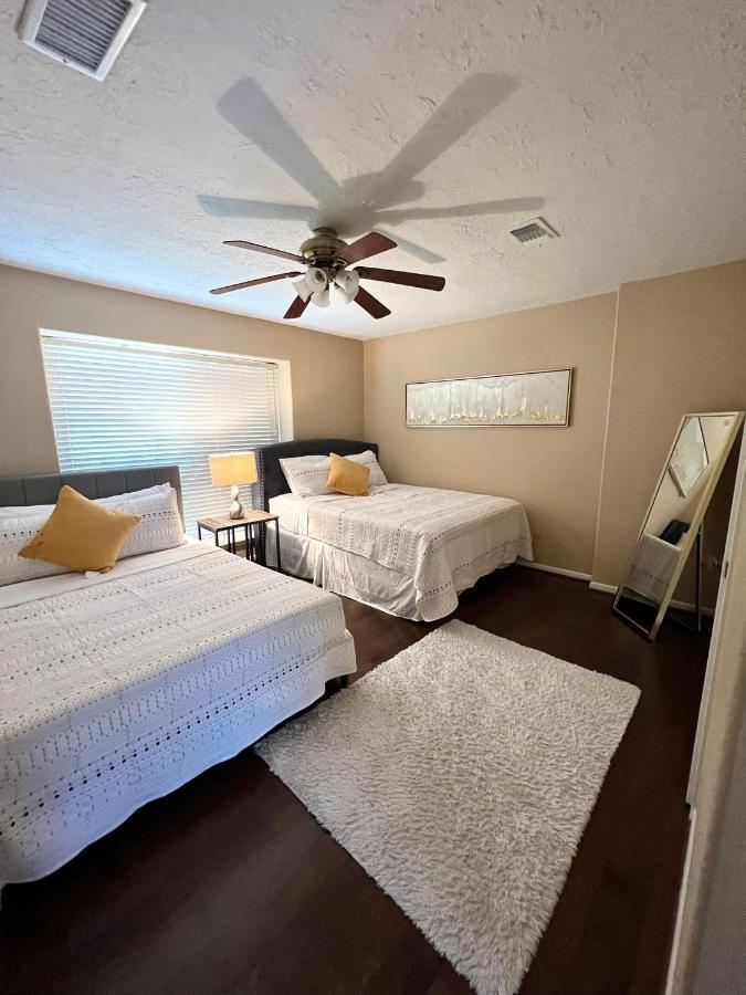 Centrally Located Houston Retreat! Sleeps 8, 10 Min To Downtown, Free Parking Eksteriør billede