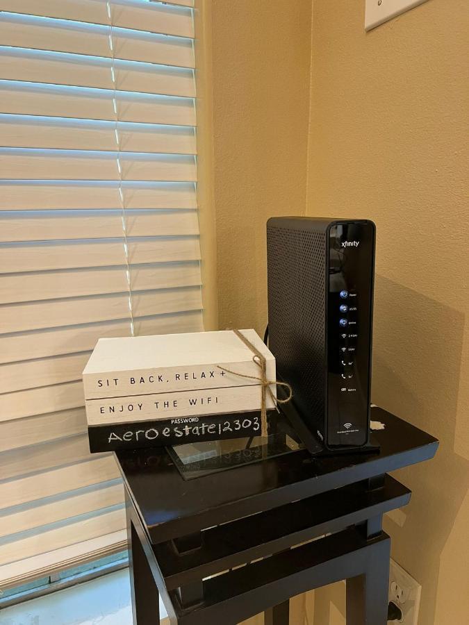 Centrally Located Houston Retreat! Sleeps 8, 10 Min To Downtown, Free Parking Eksteriør billede